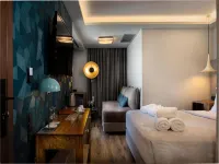 360Degrees Pop Art Hotel - balcony