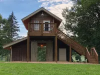LINVILLE MOUNTAIN BARN LOFT on WEDDING VENUE, Hot Tub, FARM,close to attractions
