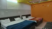 Hotel Trishla Inn Lodging & Boarding - 2-نجوم