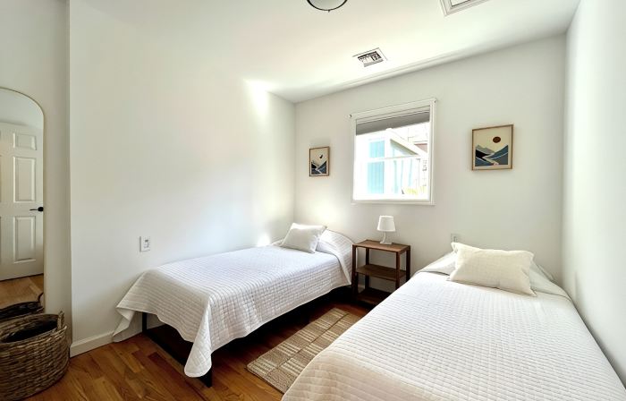 Charming 2-bedroom house in Greenwood Lake with Central AC/Heat