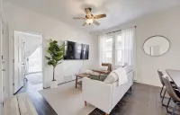 Cozy 2 Bedroom Downtown Milwaukee Apartment