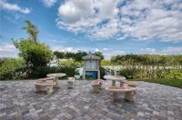 Three Bedroom Condo with Elevator and Views of Gulf and Lemon Bay  Boats Welcome - Wi-Fi