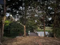 WHITLOCK CABIN