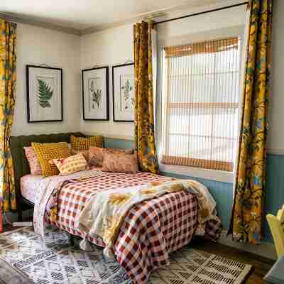 Walk to Beach, Fully Fenced Yard, 30 Day Min Stay, Minutes to Keesler Rooms