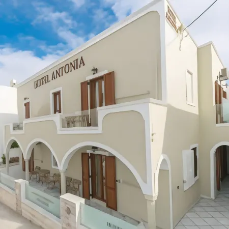 Antonia Hotel