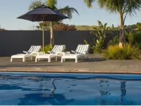 Motel Oasis - Pools