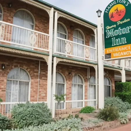 Hamilton Henry Parkes Motor Inn