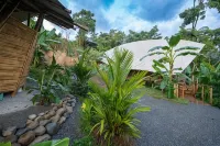 Qasa Boutique Hotel and Retreats - LGBTQ - breakfast