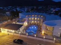 Hotel Felizya - Bed and Breakfasts