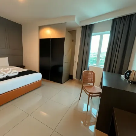 1 Hotel Mahkota Cheras