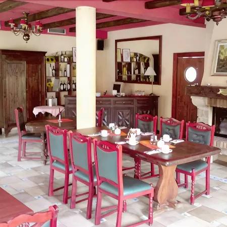 Wein-Hotel Auberge Mistral