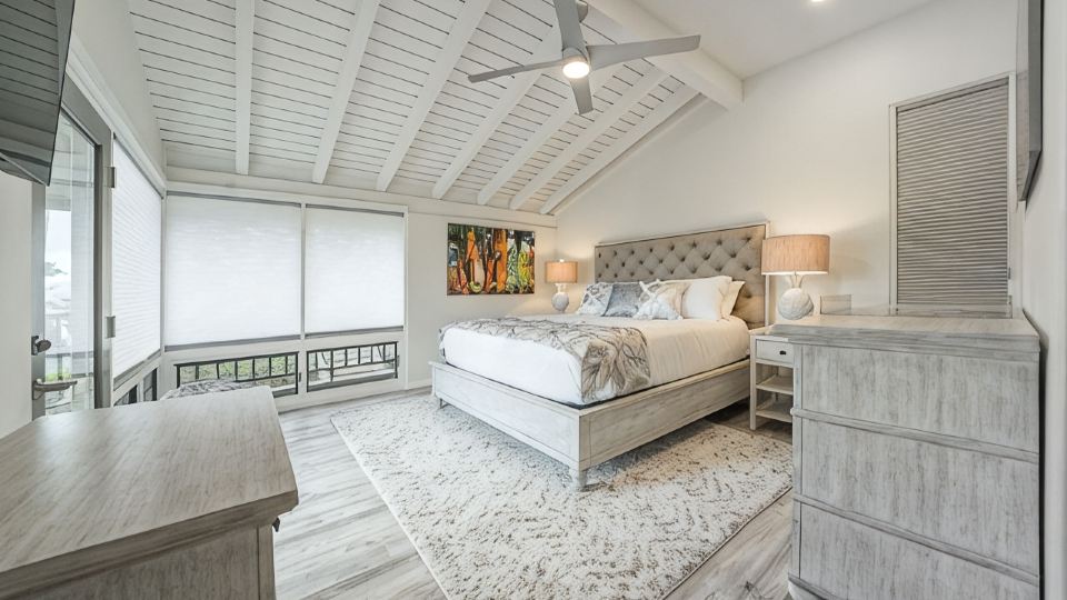 Ocean view, best location in Kapalua, walk to beach, remodel