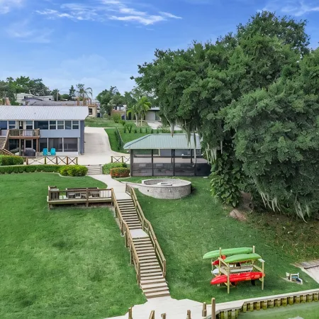 Lake June Escape House