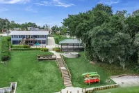 Lake June Escape House - 3 estrellas