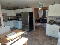 NEW!!! The Uptown Oasis...seconds from Uptown Marion!!! Hotels in Marion
