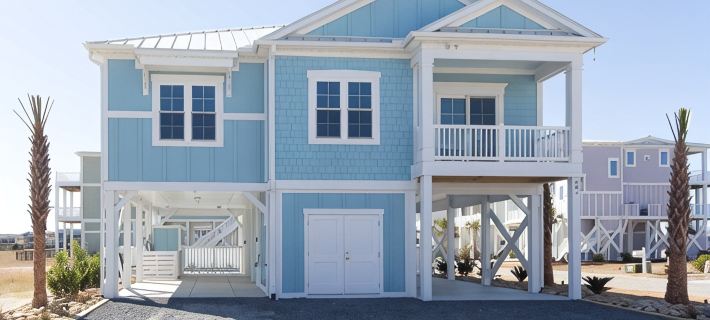 Custom 3BR 3BA with Private Pool & Elevator - new in 2022 Hotels in Sunset Beach