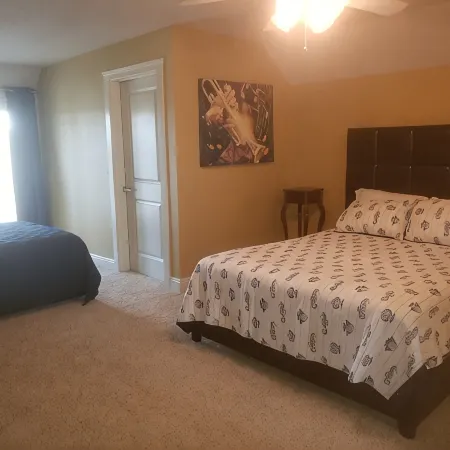 4BR Home with Private Dock on Warm Spring Fed Canal with Gulf Access