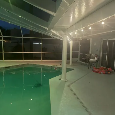 Private Pool Lake House with Game room—just 4 Minutes from Legoland