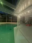 Private Pool Lake House with Game room—just 4 Minutes from Legoland - プライペートプール