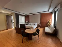 M-LIVIN Dorm Hotel - Pools