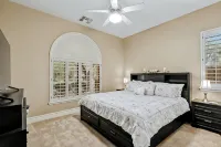 Luxury Retreat With Heated Pool & Hidden Game Room 6 Bedroom Home by RedAwning - Balcony