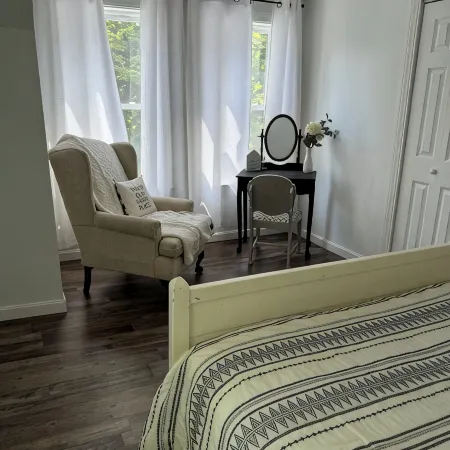 4 be Updated Home Near Belgrade Lakes