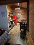 Studio Cabin, minutes from lake and trails - บ้านพักหลังเล็ก