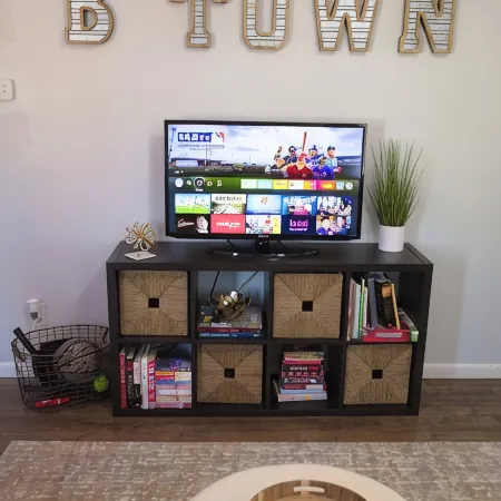 Cozy-Hoosier themed bungalow-Walk to best city parks and Downtown.