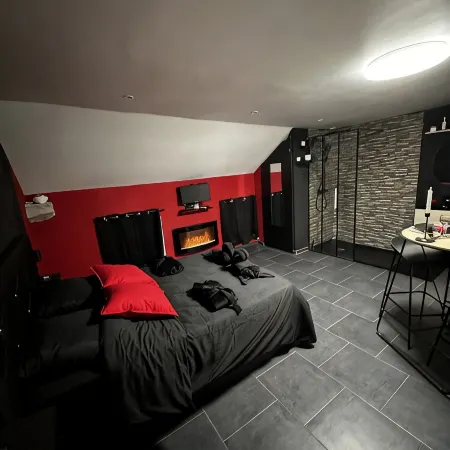 Love Room Avec Jacuzzi