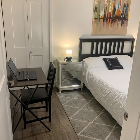 Modern, stylish, bright and peaceful 2 Bedroom New Suite. Fully licensed