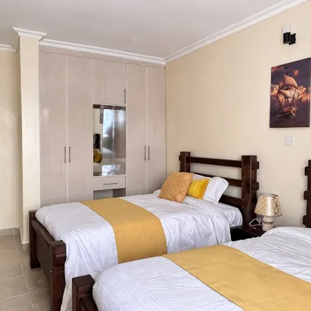 Exquisite fully furnished 2 bedroom 2 bath penthouse 5mins from city center