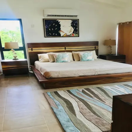 Huge 2-Bedroom Condo with Stunning Views, WiFi, AC in Enjoyable St. Thomas