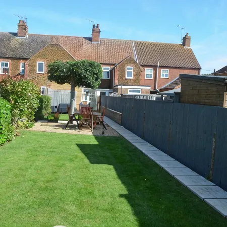 Fuzzy Duck Cottage. Over 100 5 star reviews on Trip Advisor. Sleeps 4