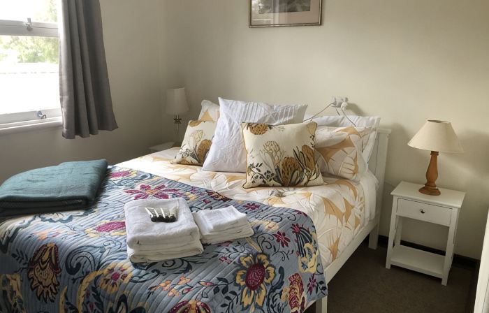 Quaint Family Home in Walpole with sleep-out