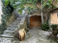 La Petite Figuière, des Lille Nus Mes Figentraeet Ξενοδοχεία στην πόλη Rustrel