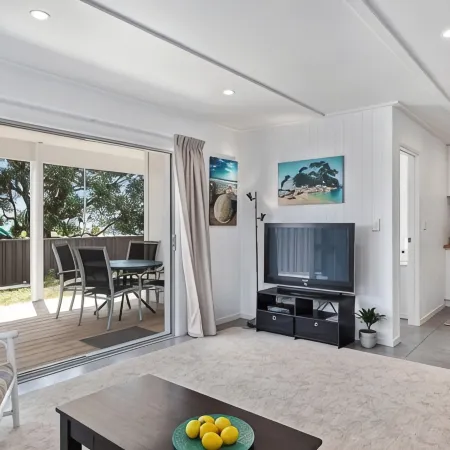 luxury beach flat,  MAXIMUM four people, No cleaning fee