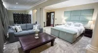 Border Hotel