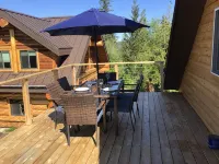 Cozy carriage house apartment with gorgeous Mount Ida views. - Condos