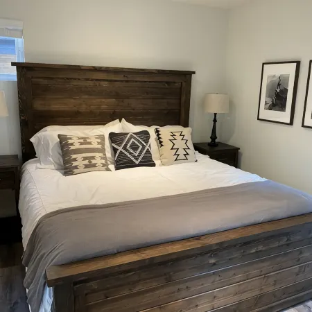 Beautiful 2BD + 2BA Home! King Beds! Hot Tub! Pool! Walk to downtown.