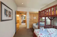 Ski in-Ski out Morning Eagle 3-bedroom condo in Whitefish - balcony