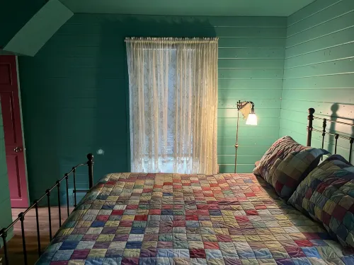 Cozy1890's Bungalow in Historic Georgetown. Ski Nearby. - Wifi