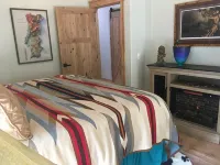 Surrounded by State Forest land, near Knik River Tailrace fishing, luxury detail - 4-Star
