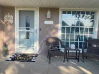 Cozy 2-Bedroom Home Near McPherson College/Park with Huge Yard- No Cleaning Fees - Wifi