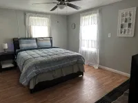 Charming 4 Bedroom House in Pleasant Seagrove - Wifi
