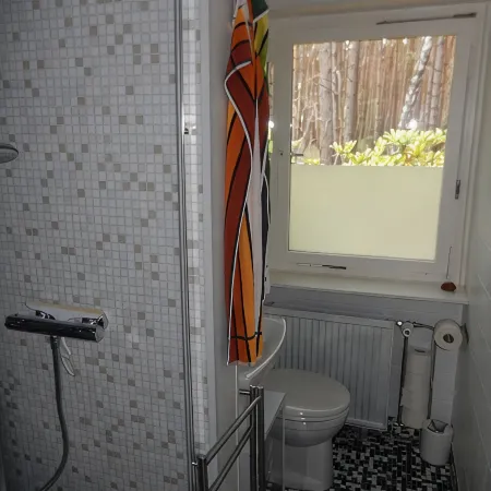 Ferienhaus Waldoase für 2 - 3 Personen, Freistehend auf Eingezäuntem Grundstück Отели в г. Белиц
