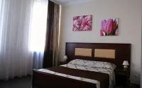 Hotel Korolevskiy Dvor - ที่มีบาร์