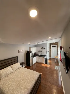 The Bloom Suite - Homestays