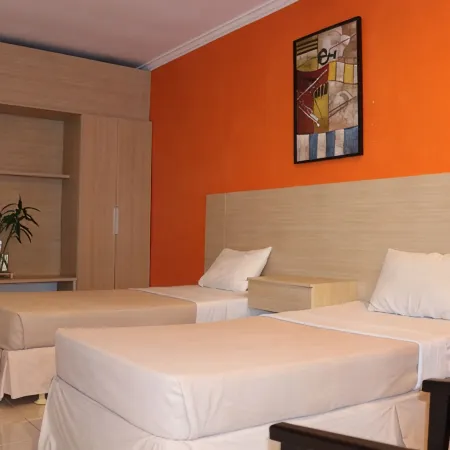 Tanjung Plaza Hotel