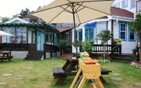 Taean (Anmyeondo) Taeyangeun Gadeuki Pets Friendly Pension - Pet friendly
