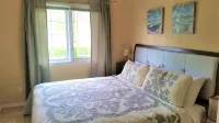1BR Guest Apartment On Private Estate -KING BED- Pick Oranges by the Front Door - Kitchens